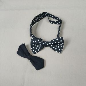 Polka Dot and Solid Black Bow Tie Set